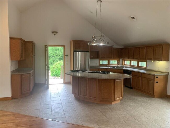 Building Photo - 900 Allegheny Ave