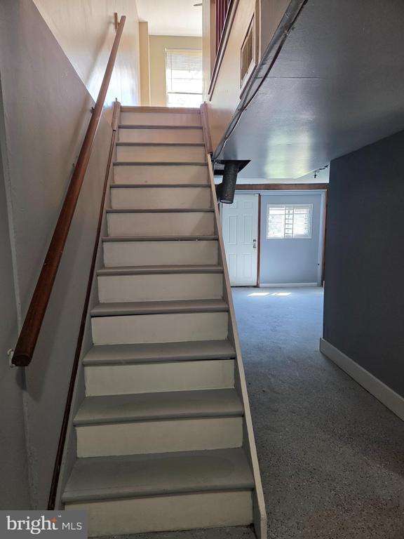 Building Photo - 8044 Mars Pl