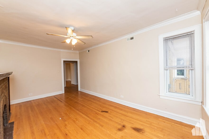 Building Photo - 4335 N Campbell Ave