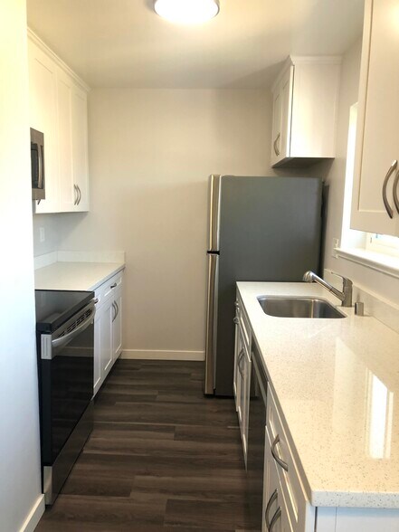 Building Photo - 504 Richmond Dr