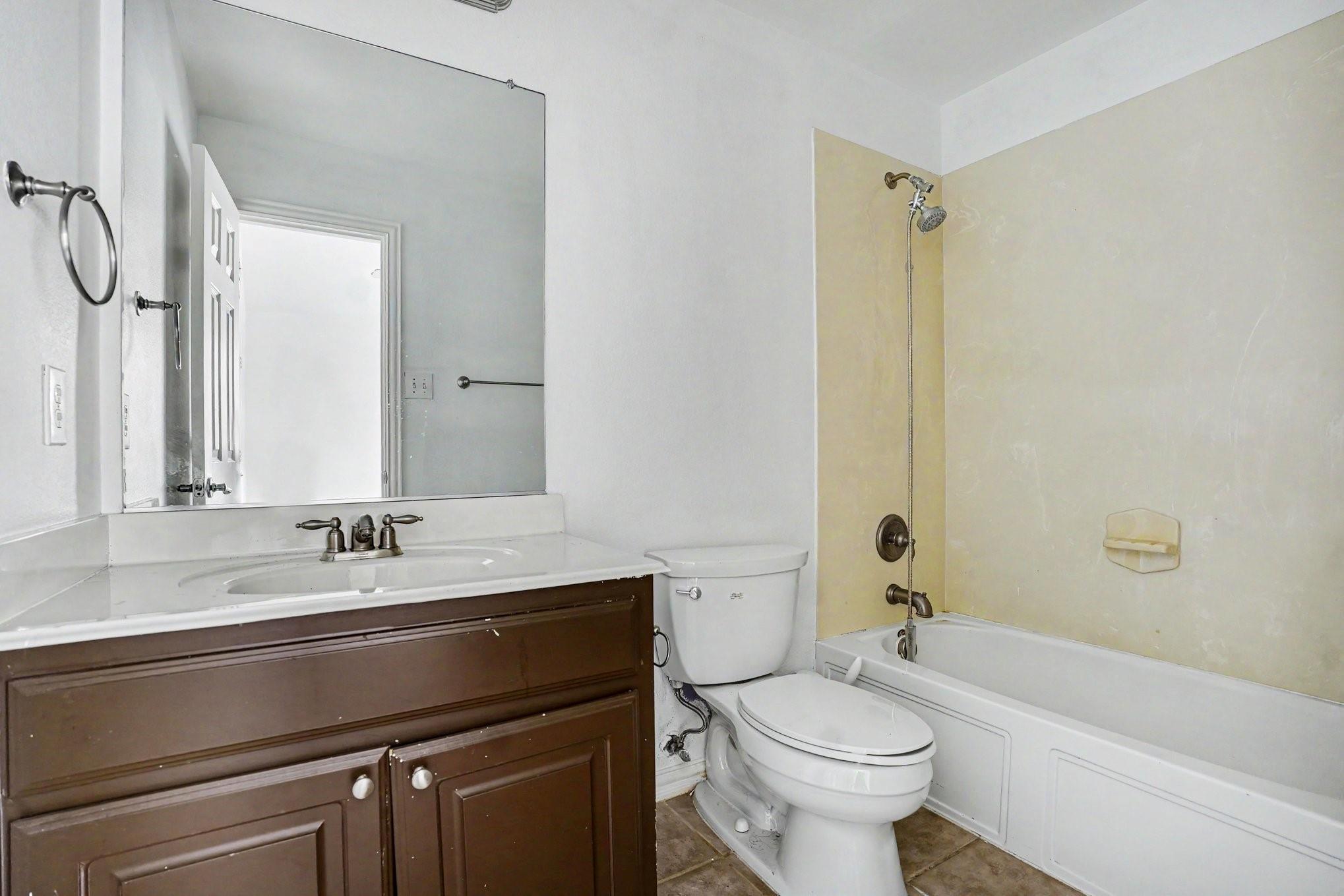Building Photo - 3023 Riverwood Ln