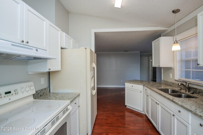 Building Photo - 1619 Canon Ave NW