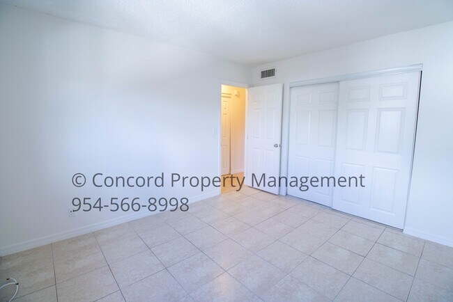 Building Photo - 2 Weeks FREE! Pool view 2nd Floor One Bedroom, One Bath with Granite Countertops