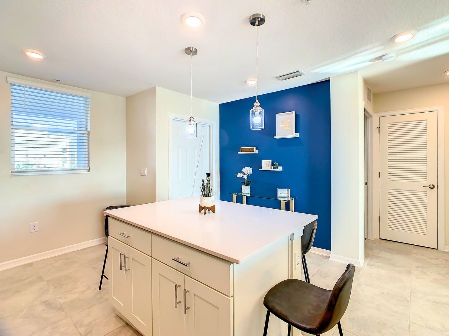 Building Photo - 3131 Paradox Cir