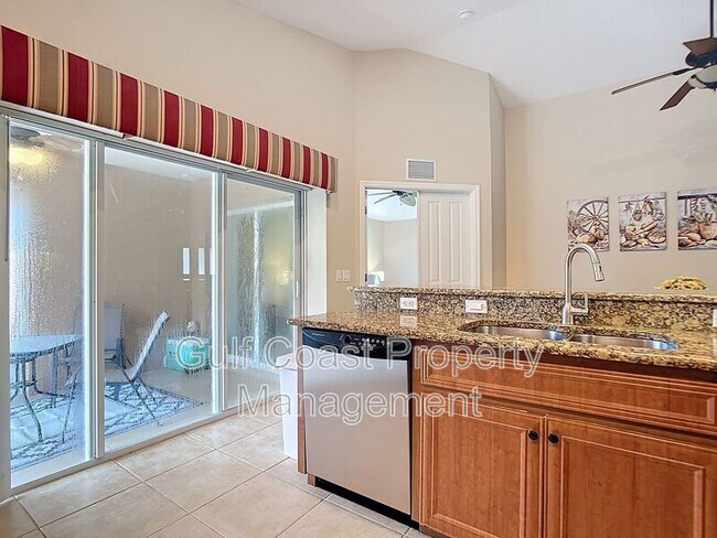 Building Photo - 227 Rotonda Blvd W