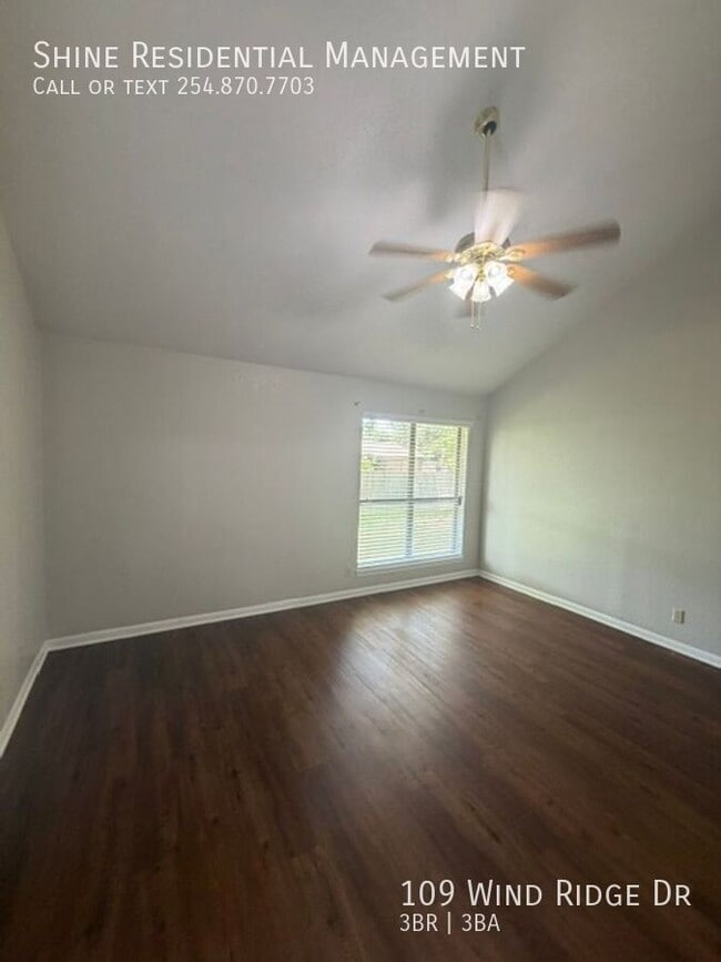 Building Photo - 109 Wind Ridge Dr