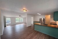 Building Photo - 3679 Rocky Glade Rd