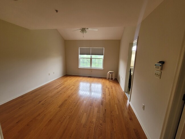 Building Photo - 701 Whitetail Cir