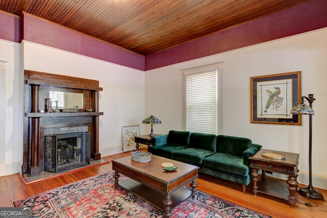 Building Photo - 127 Wilkins Rd