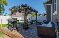 Building Photo - 2734 S Riverhead Dr