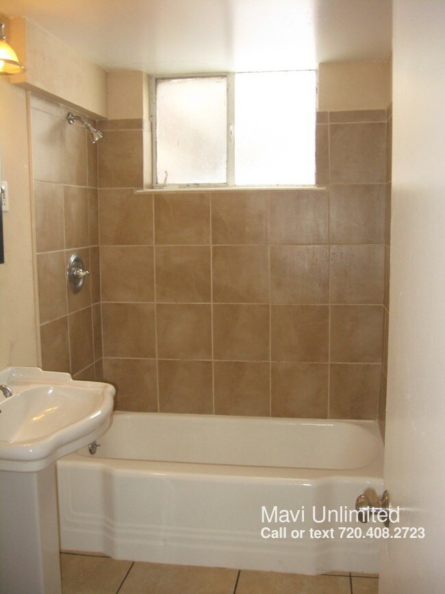 Building Photo - 2591 Pierce St
