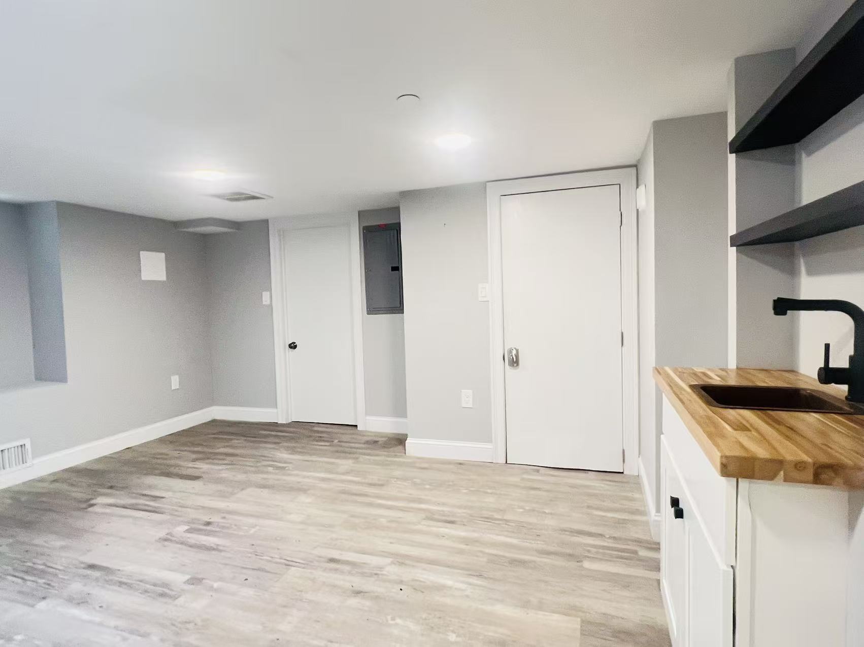 Building Photo - 19 Plymouth St