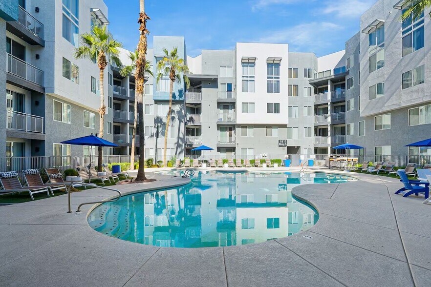Building Photo - 1811 E Apache Blvd