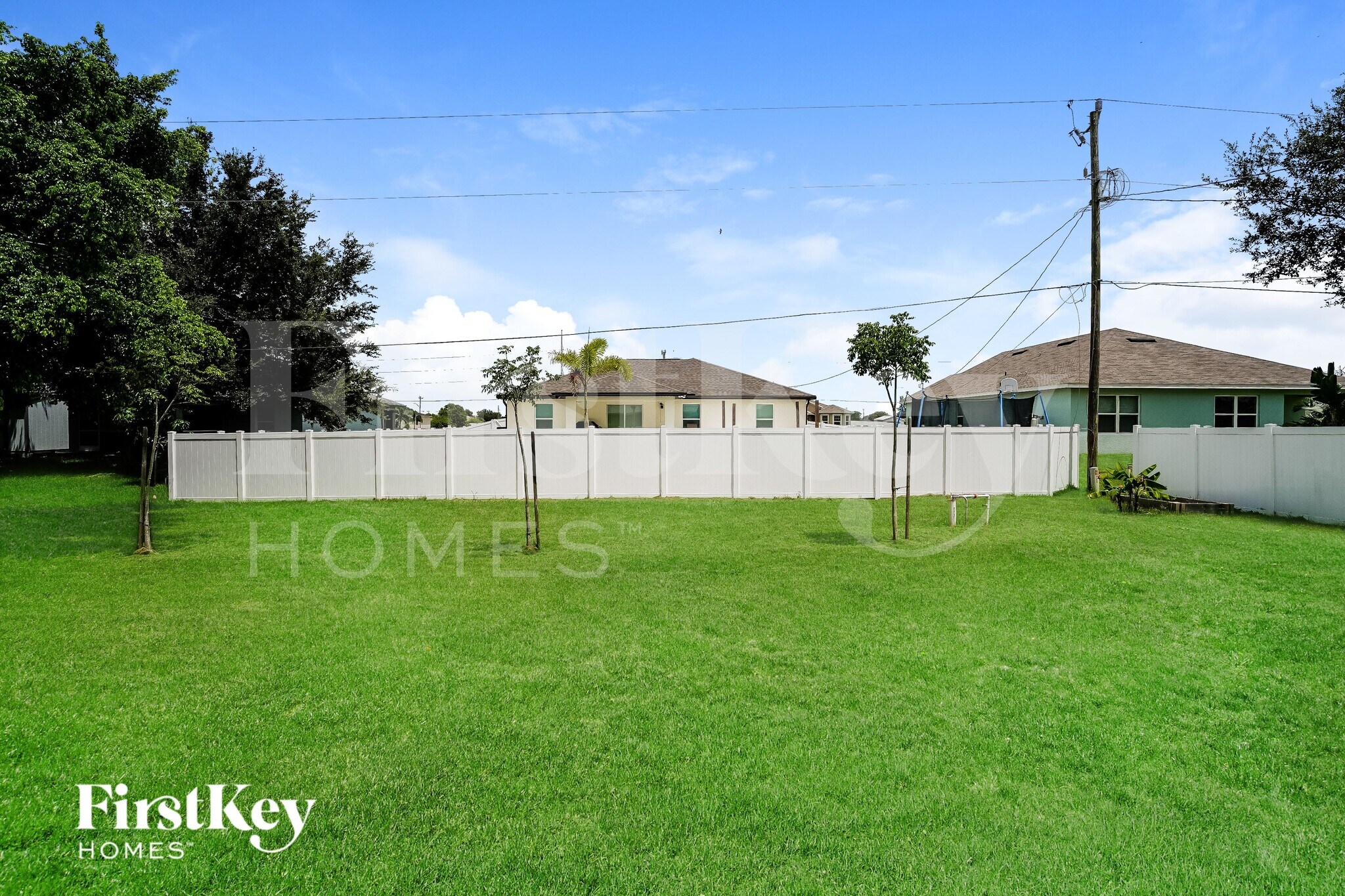 Building Photo - 1113 NW 1st Ave