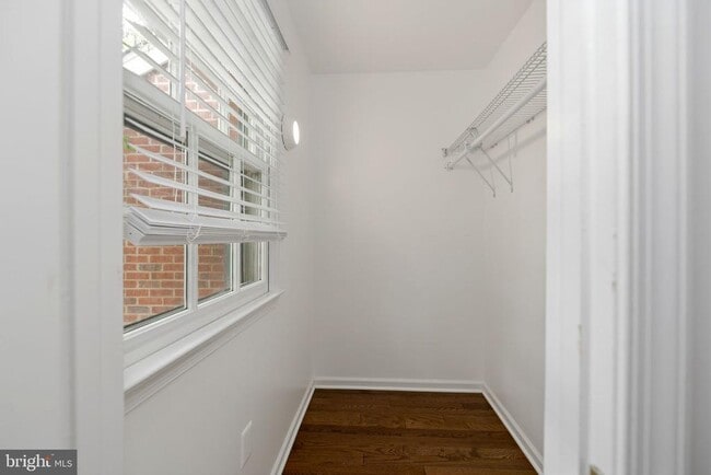 Building Photo - 8207 Cedar Landing Ct