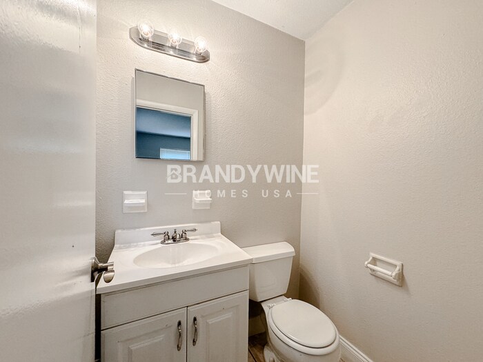 Building Photo - 1936 Constant Dr