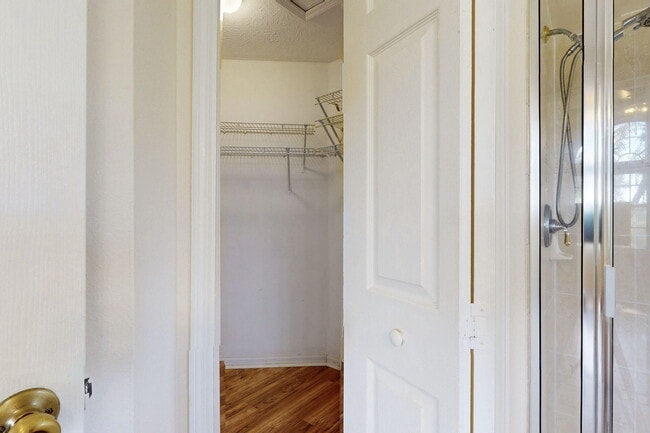 Building Photo - 967 SE Browning Ave