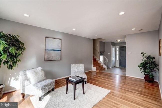 Building Photo - 1700 Pebble Beach Dr