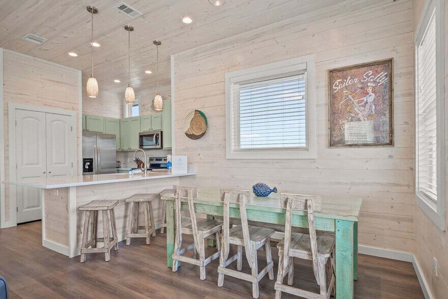 Building Photo - 5497 TX-361