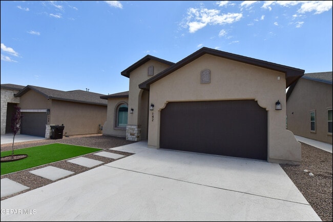 Building Photo - 142 Ruth Trl