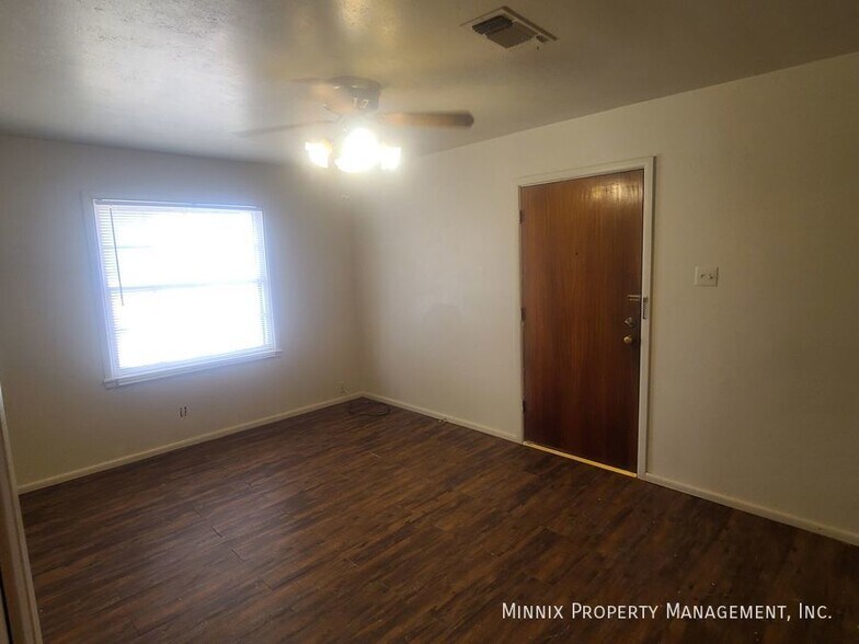 Building Photo - 3606 Tanner Dr