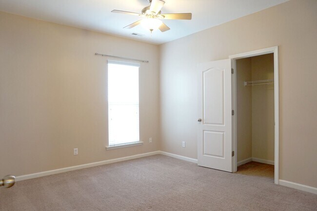Building Photo - Showing will Start on May 17th! Gorgeous 3...