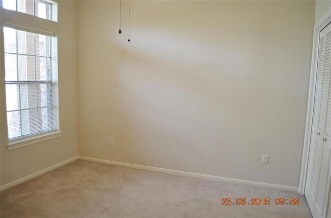Building Photo - 14427 Shannon Ridge Rd