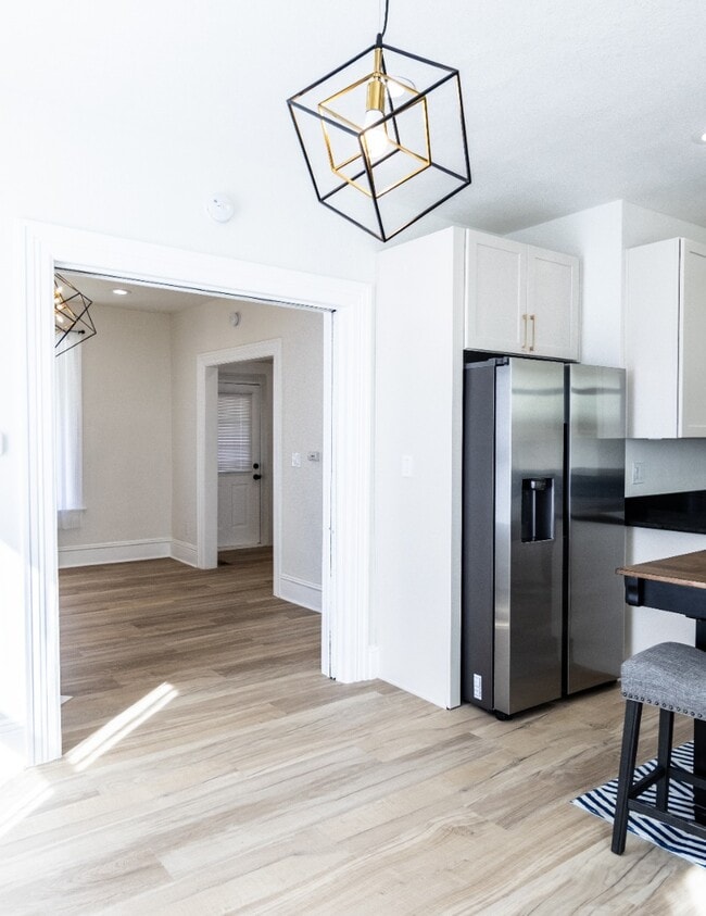 Building Photo - Stunning Remodeled Patio Home in Baker – 3...