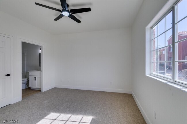 Building Photo - 4730 E Craig Rd