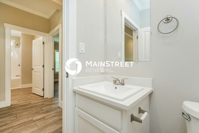 Building Photo - 4 Bedroom Pet-Friendly Home in Dallas, TX ...