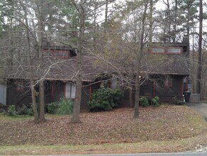 Building Photo - 4900 #4