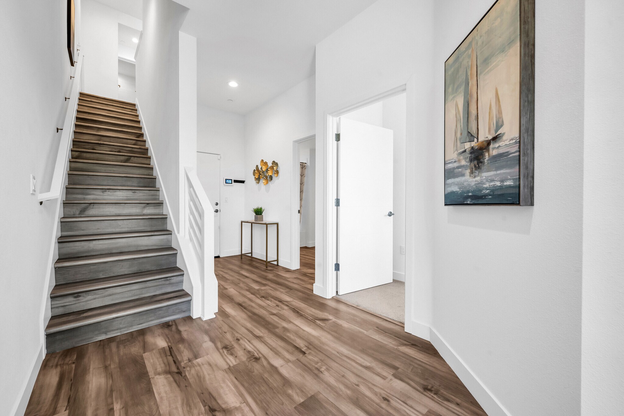 Building Photo - 107 Silang St