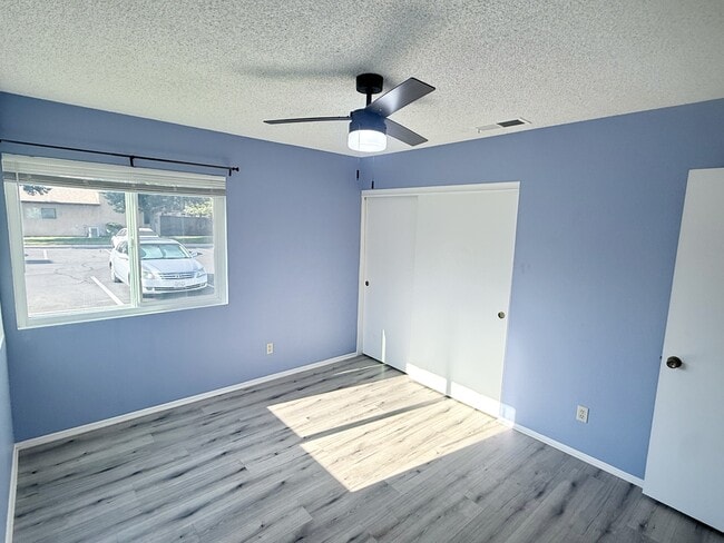 Building Photo - 29272 Murrieta Rd