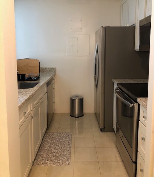 Building Photo - 55 S Judd St