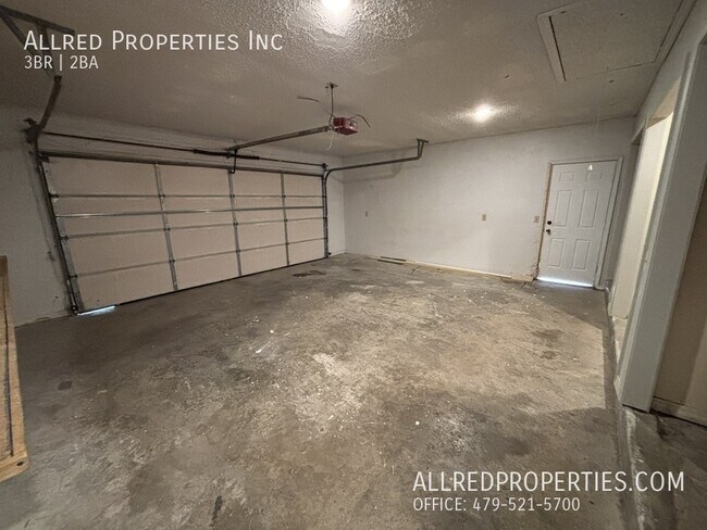 Building Photo - 3468 Yale St