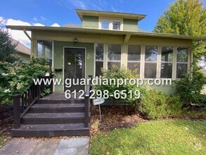 Building Photo - House on Corner Lot Available July 1st, Up...