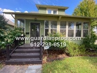 Building Photo - House on Corner Lot Available July 1st, Up...