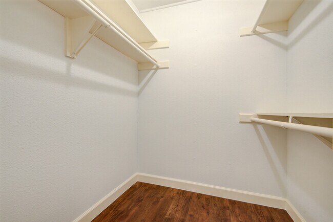 Building Photo - 14529 Misty Meadow Ln