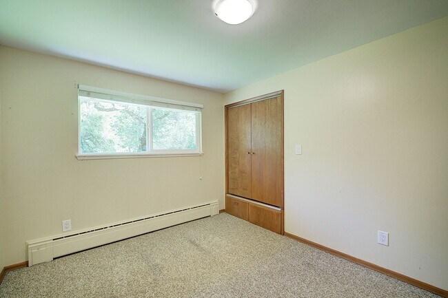 Building Photo - 3bd/2ba Issaquah House