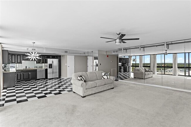 Building Photo - 3301 Bayshore Blvd