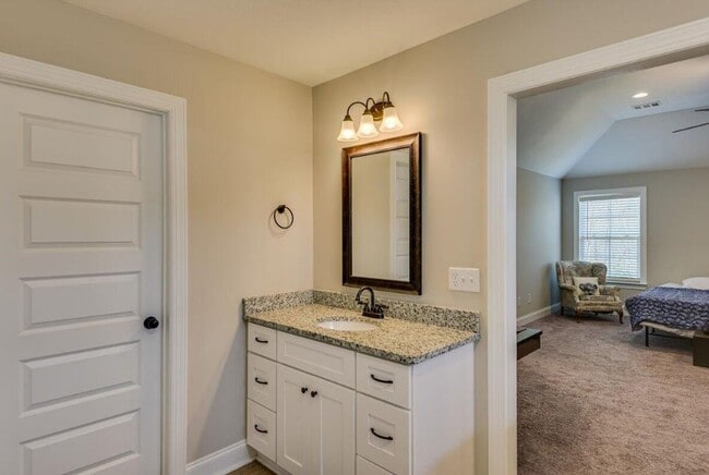 Building Photo - 3651 Kearsley St