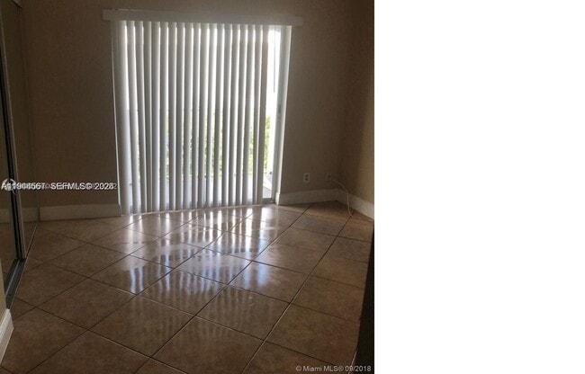 Building Photo - 1407 NE 56th St