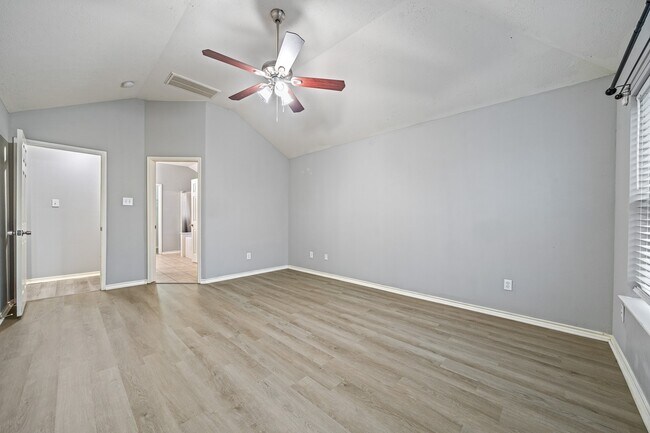 Building Photo - 6727 High Stone Ln