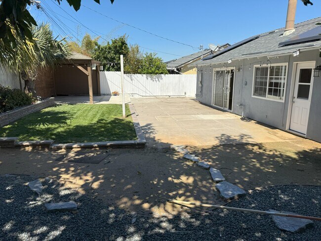 Building Photo - 14461 Chateau Ln