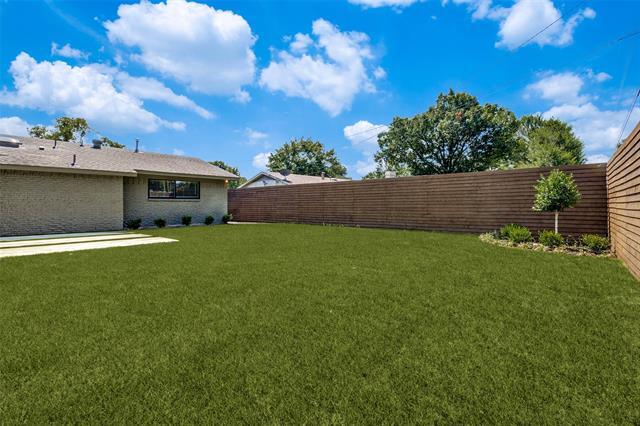 Building Photo - 3837 Clubway Ln
