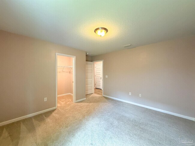 Building Photo - 7305 Lakeside Oak Ct