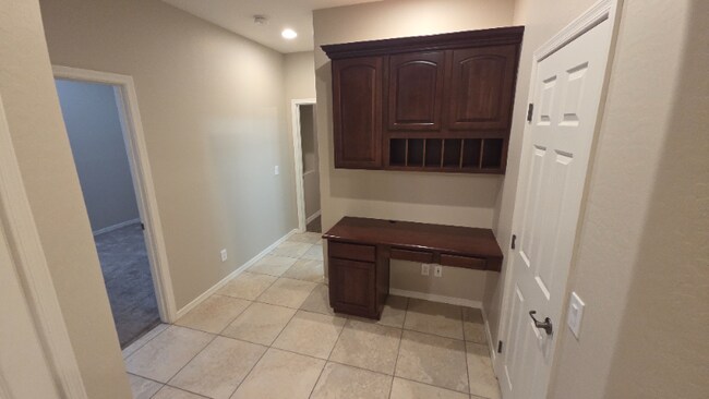 Building Photo - 6771 W Miner Trail