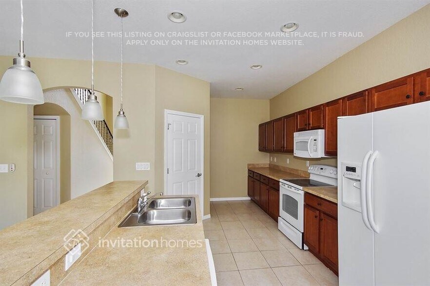 Building Photo - 1423 Merrimack Ln