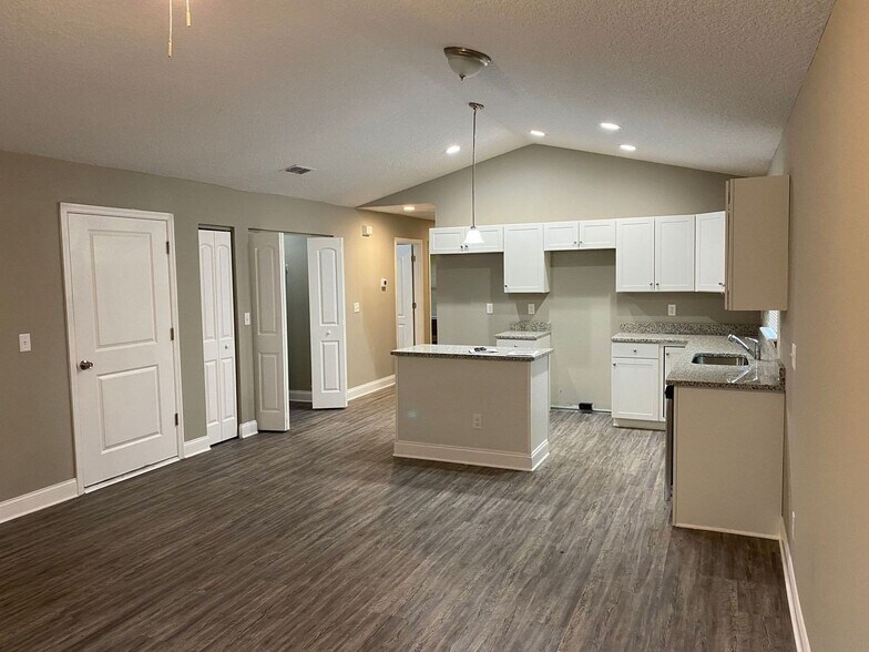 Building Photo - 5357 Riley Oaks Trl