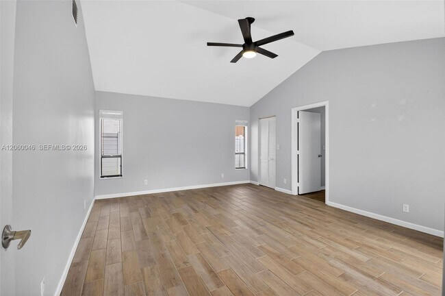 Building Photo - 6043 Sunberry Cir